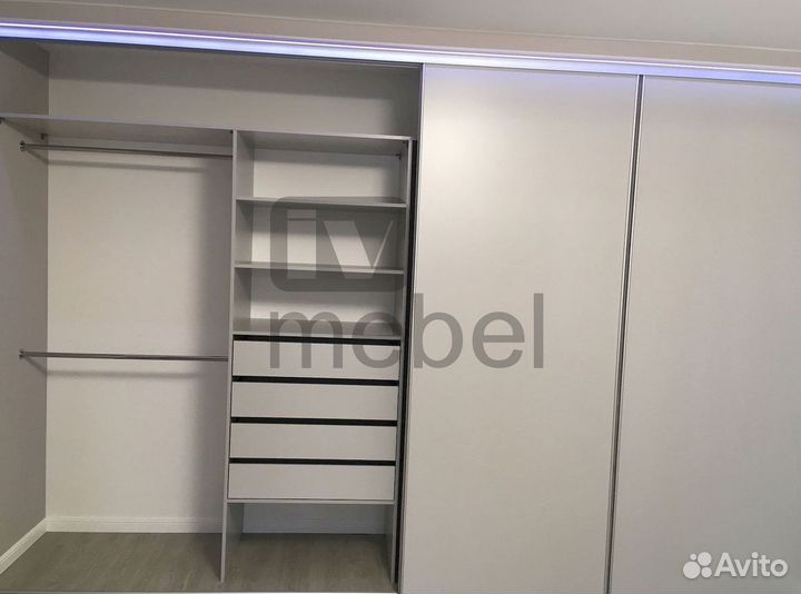 Шкаф купе угловой