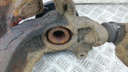 Ступица передняя правая land rover freelander 2 (D