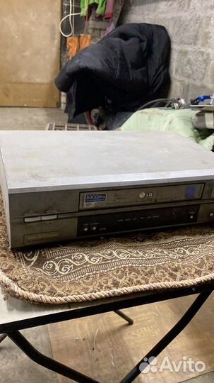 Видеомагнитофон