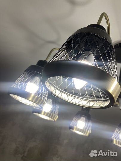 Люстра потолочная