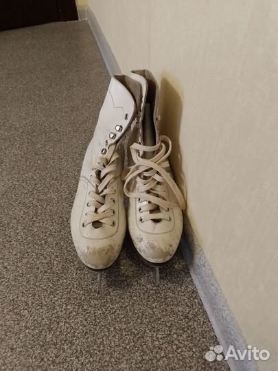 Коньки СССР бу кожаные женские