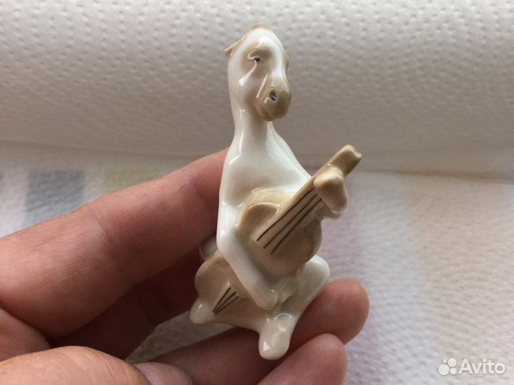 Фарфоровые статуэтки