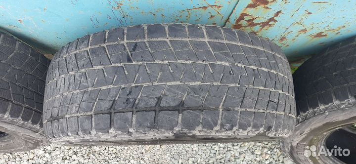 Bridgestone Blizzak DM-V1 265/65 R17