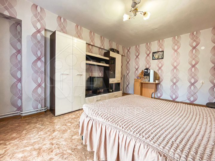 3-к. квартира, 82 м², 3/10 эт.