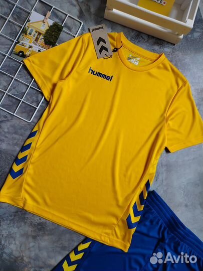 Спортивный комплект Hummel 152