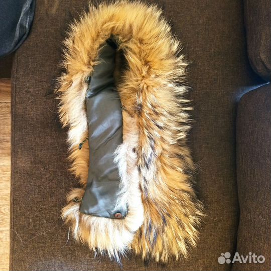 Меховой воротник песец на капюшон
