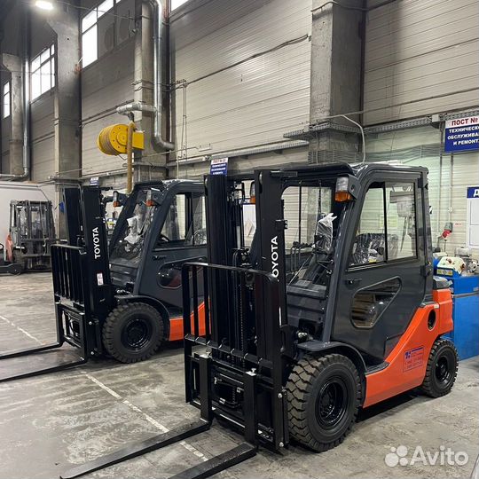 Водитель вилочного погрузчика