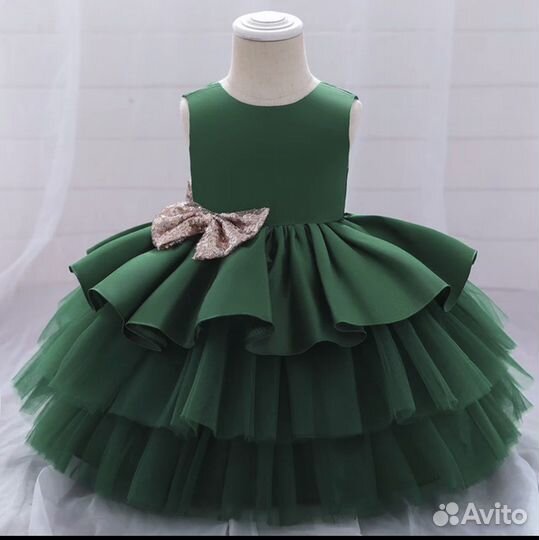 Аренда (прокат) платье изумрудное