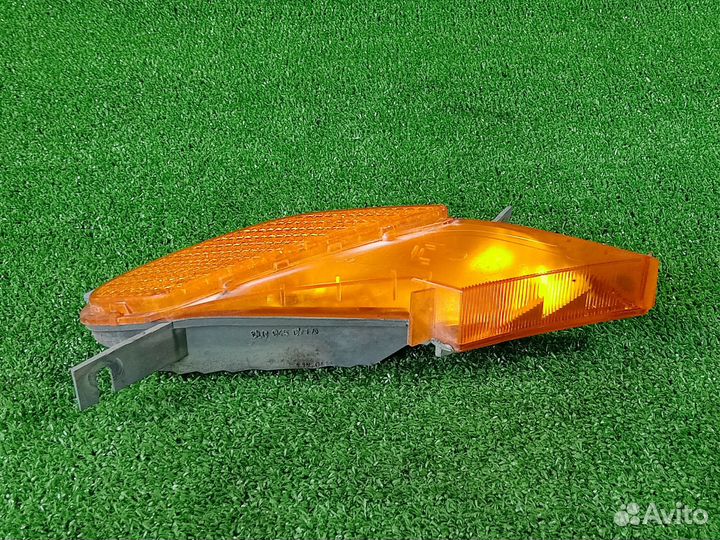 Поворотник передний левый Porsche Cayenne 9P 955