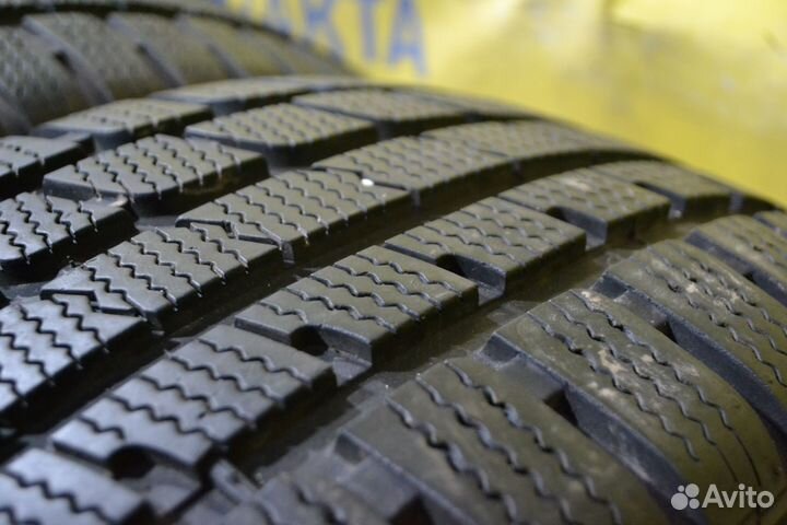 Kumho WinterCraft KW27 235/55 R17