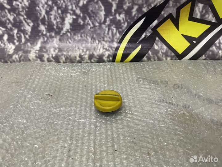 Крышка маслозаливной горловины Opel Astra H Астра