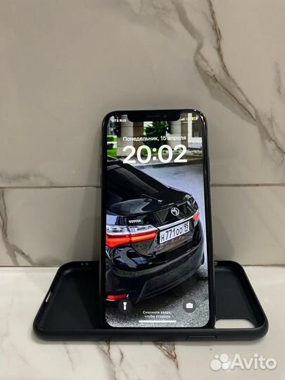 iPhone X, 64 ГБ