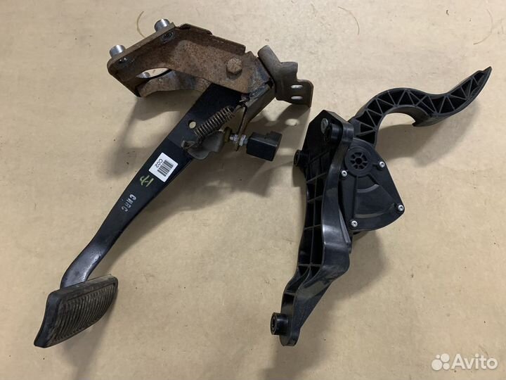 Педали бу Hyundai Санта Фе Santa FE