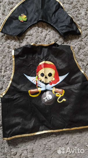 Новогодний костюм пирата