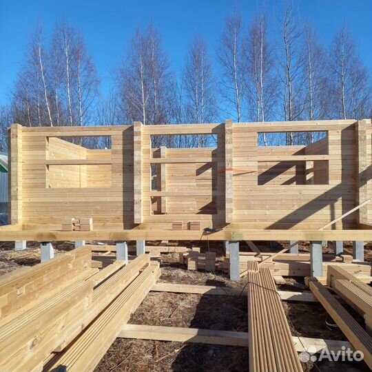 Брус профилированный с чашками из сосны 200х200х6