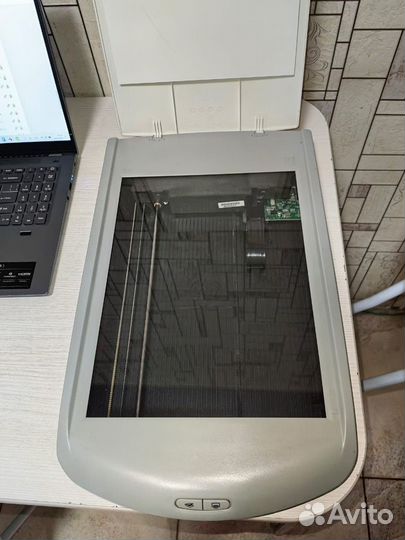 Продам Сканер HP Scanjet G2410