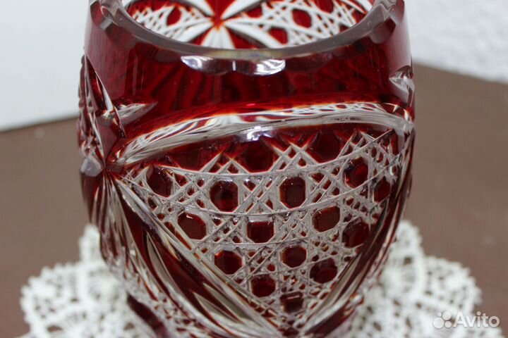 Ваза для цветов хрустальная