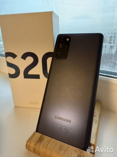 Samsung Galaxy S20 FE, 6/128 ГБ
