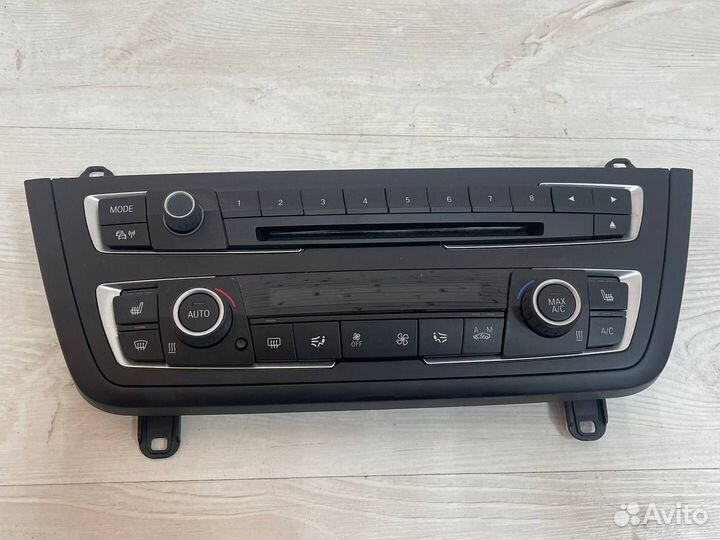 Блок управления климатом bmw 17313810
