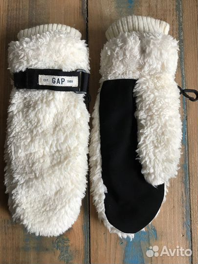Новые стильные теплые варежки фирмы Gap