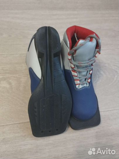 Лыжные ботинки 31р