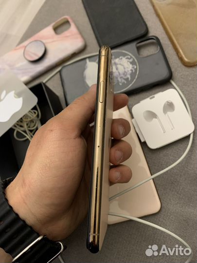 iPhone 11 Pro Max, 64 ГБ