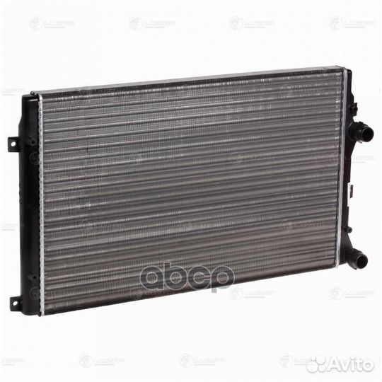 Радиатор системы охлаждения VW Jetta