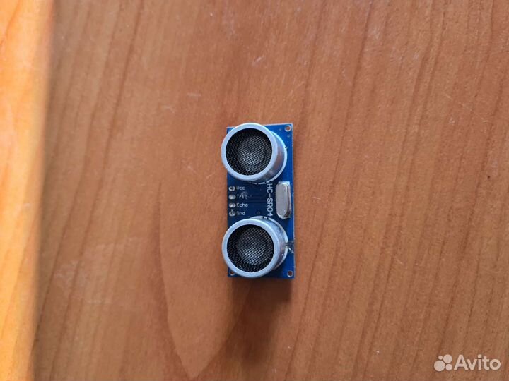 Ультразвуковой модуль HC-SR04