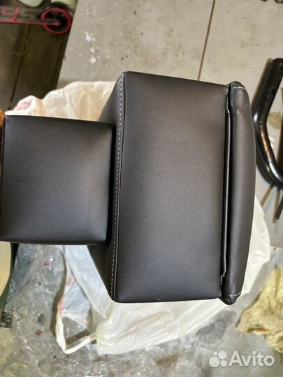 Подлокотник для Нива Шевроле (chevrolet, travel)