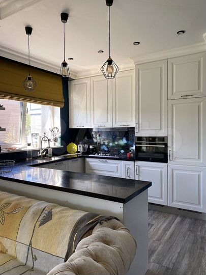 4-к. квартира, 204 м², 5/6 эт.