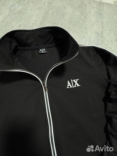 Спортивные костюмы Armani долговечные