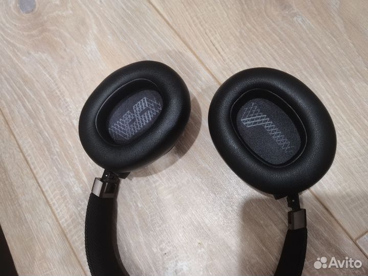 Наушники JBL live 650btnc