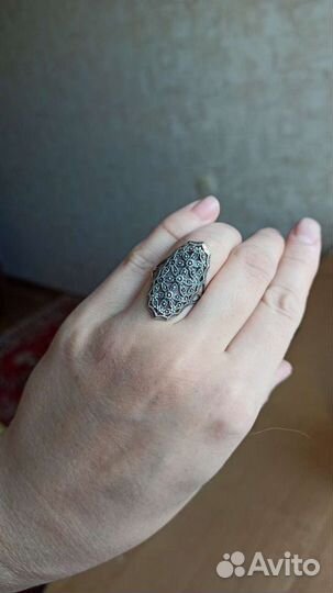 Серебряное кольцо женское
