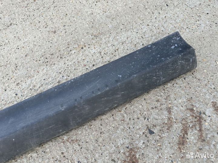 Накладка передней правой двери Rav 4 CA40 Рав 4