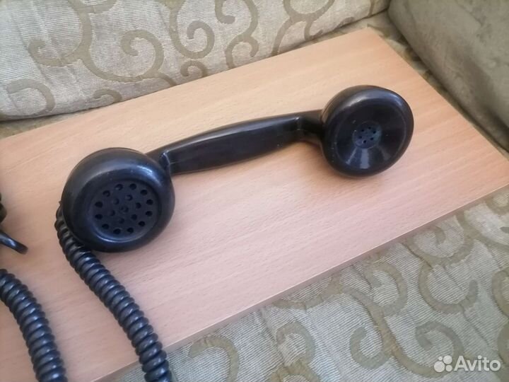 Телефонный аппарат СССР с номеронабирателем