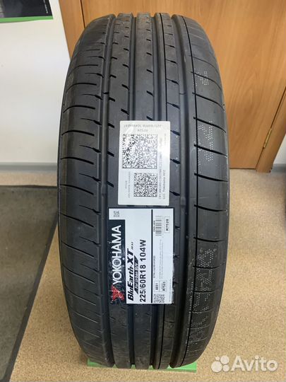 Yokohama BluEarth-XT AE61 225/60 R18 104W
