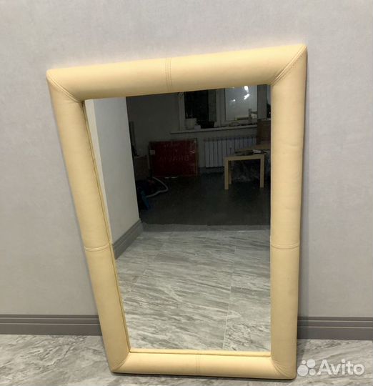 Зеркало новое