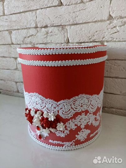 Свадебный сундук, казна для подарков