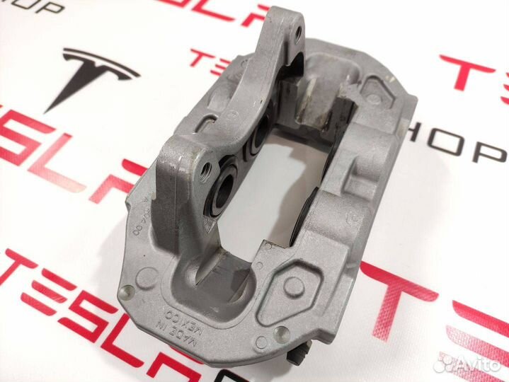 Суппорт тормозной передний правый Tesla Model 3