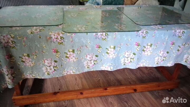 Кухонный стол