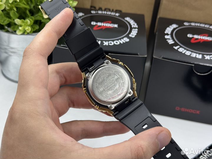 Часы casio g shock GM 2100 золотые