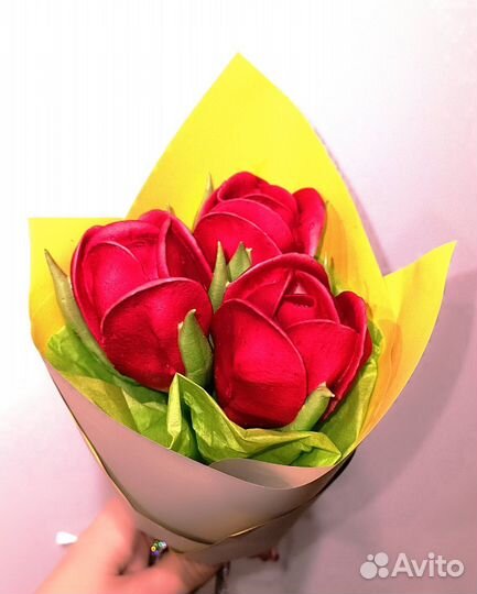 Мини букет из зефирных тюльпанов