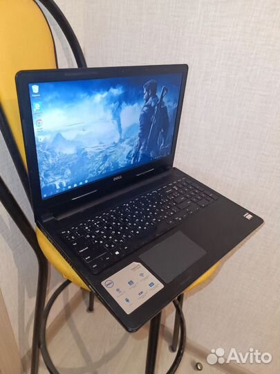 Ноутбук Dell / A6-9200 / 4GB / 500GB / 2017год