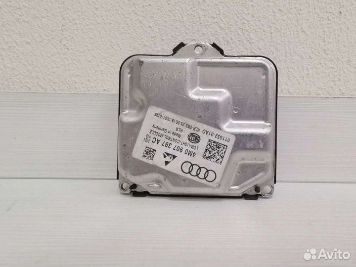 Блок управления LED Фарой Audi Q7 4M