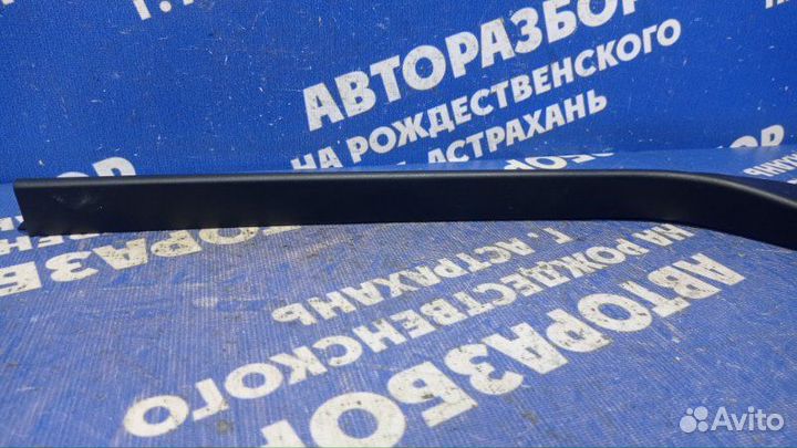 Накладка рамки двери Ford Focus 3 седан iqdb 2013