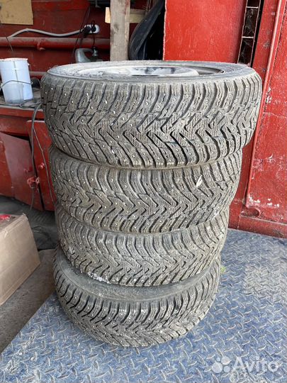 Nokian Tyres Hakkapeliitta 8 195/60 R15 92T