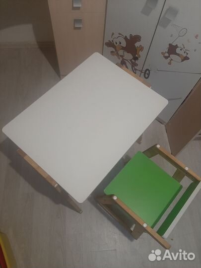 Детский столик со стульчиком