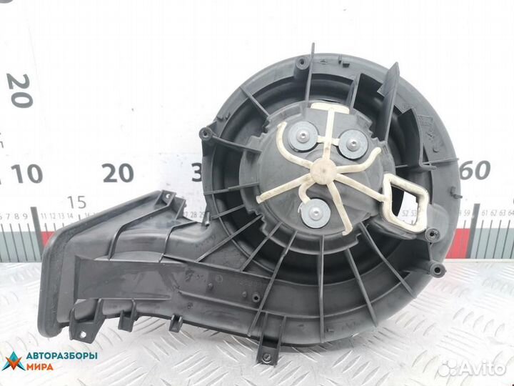 Моторчик печки Opel Vectra C 2005 13221349