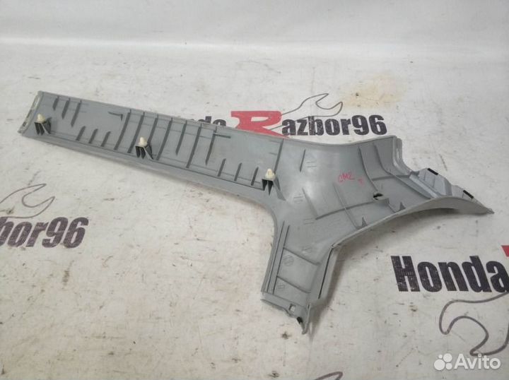 Накладка стойки задняя правая Honda Accord 7 CM2