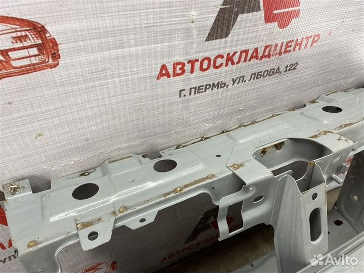 Панель передка (телевизор) - рамка радиатора LADA